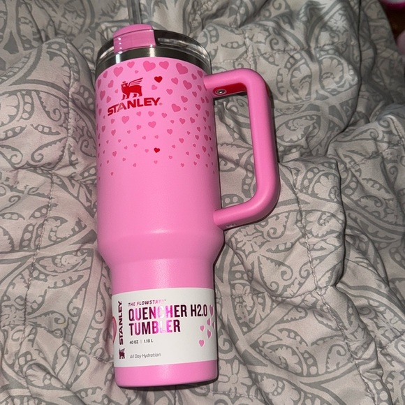 Stanley Other - Stanley 40oz Sweet Hearts Pink Valentines Day Flowstate H20 Quencher Tumbler 🩷🩷